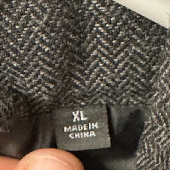 UNIQLO Men's Dark Gray Utility Vest Size XL In Great Shape!! - Picture 5 of 7